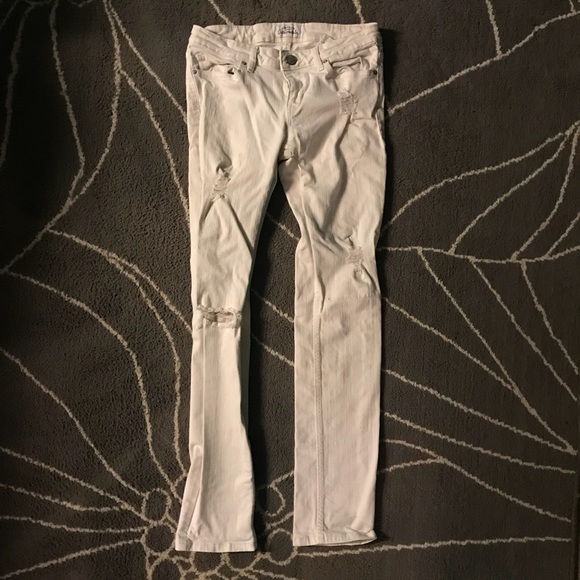 White Ripped Pants - Picture 2 of 3